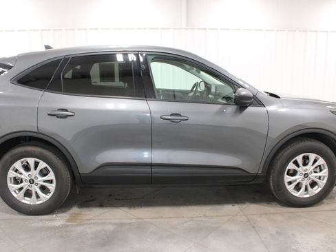 Used 2025 Ford Escape Active AWD/4WD image 11