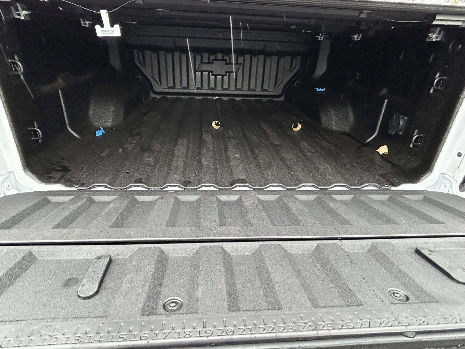 New 2026 Chevrolet Colorado ZR2 w/ Technology Package AWD/4WD image 12