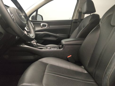 Used 2021 Kia Sorento S w/ Panoramic Sunroof Package AWD/4WD image 17