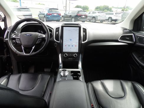 Used 2022 Ford Edge Titanium w/ Cargo Accessory Package AWD/4WD image 25