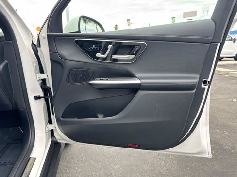 Used 2024 Mercedes-Benz GLC 300 image 30