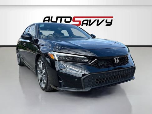 Used 2025 Honda Civic Sport Touring image 1