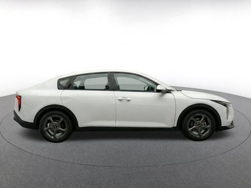 Used 2025 Kia K4 FWD image 10