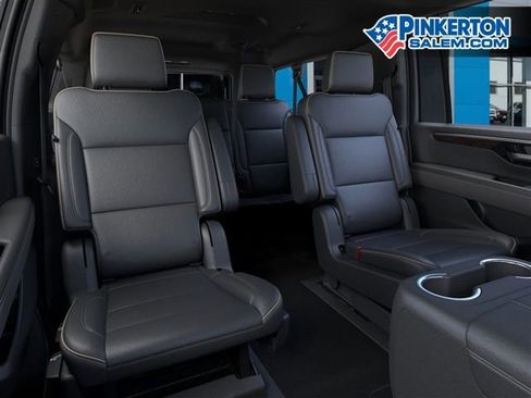 New 2026 Chevrolet Suburban Premier image 17