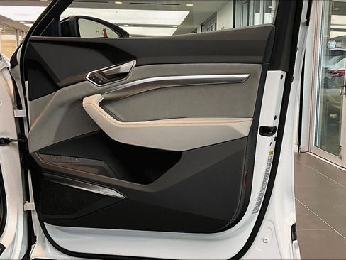 Certified 2024 Audi Q8 e-tron Prestige w/ Prestige Package image 23