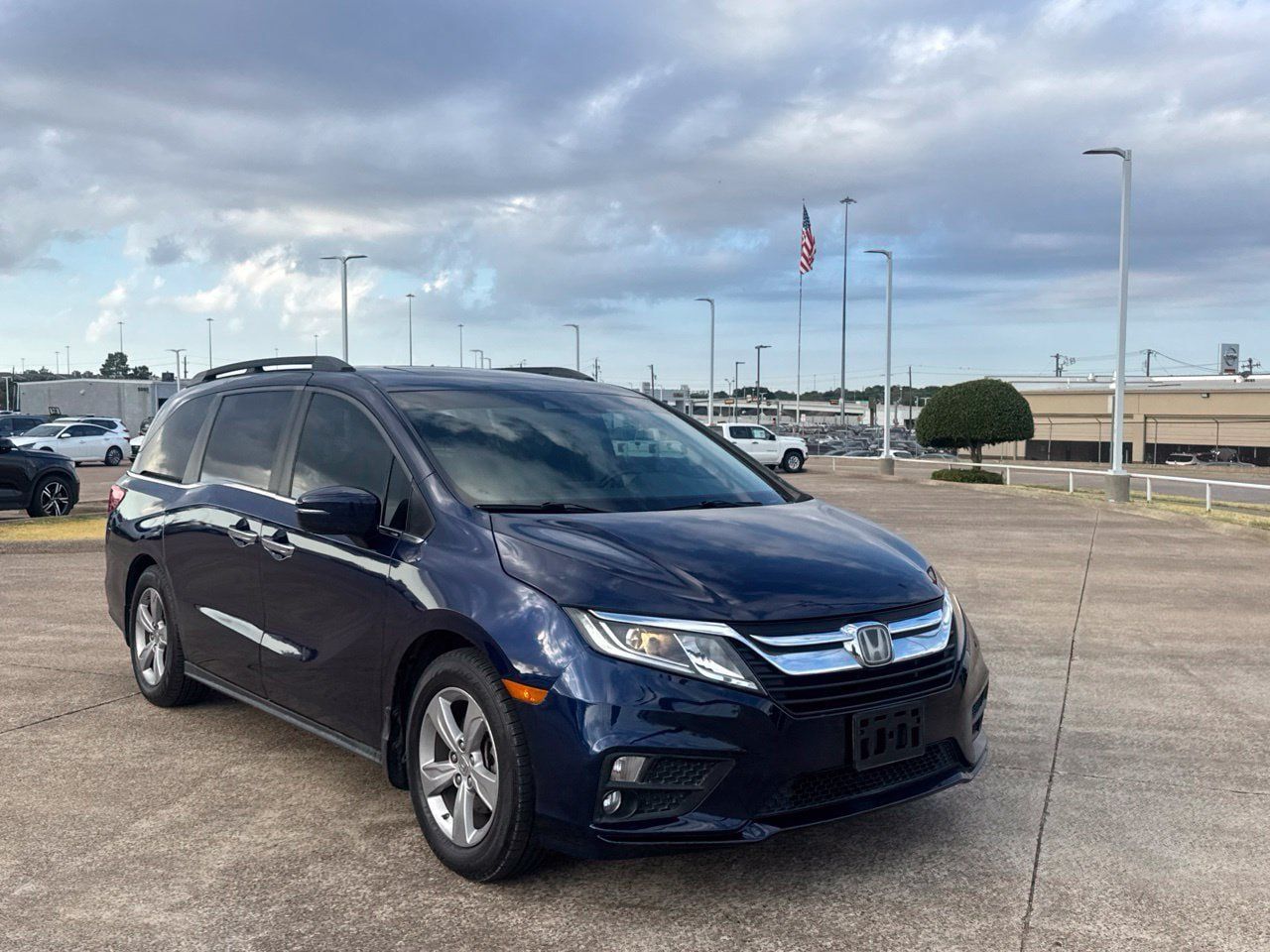 Used 2018 Honda Odyssey EX-L image 2