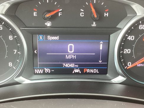 Used 2021 Chevrolet Equinox LT image 3