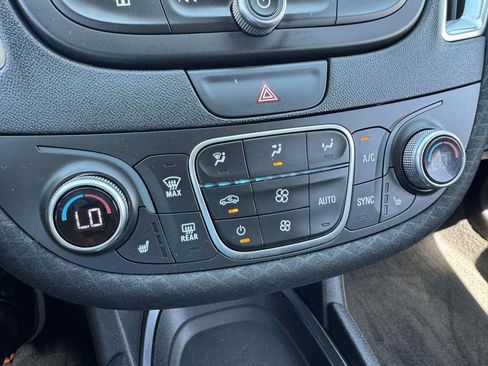 Used 2019 Chevrolet Malibu LT FWD image 31