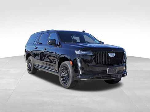 Used 2023 Cadillac Escalade ESV Sport Platinum w/ LPO, ONYX Package image 1