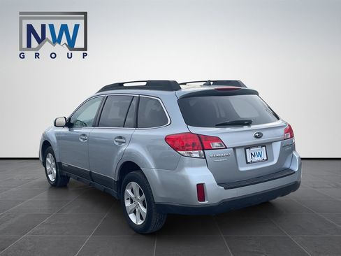 Used 2014 Subaru Outback 2.5i Premium image 30