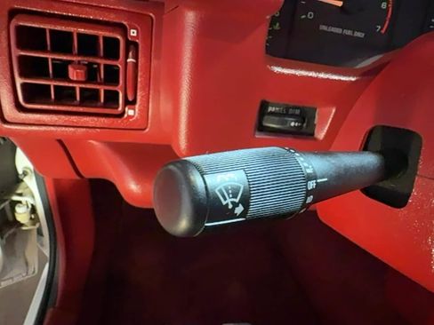 Used 1992 Ford Mustang LX RWD image 23