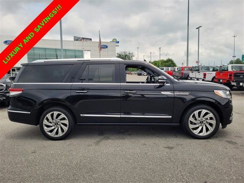 Used 2023 Lincoln Navigator L Reserve image 14