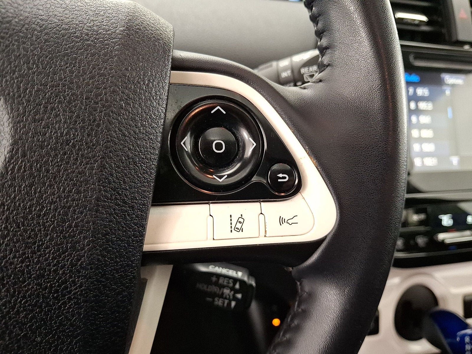 Used 2017 Toyota Prius Four w/ Advanced Technology Package FWD image 10