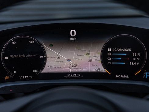 Certified 2020 Porsche Taycan Turbo image 18