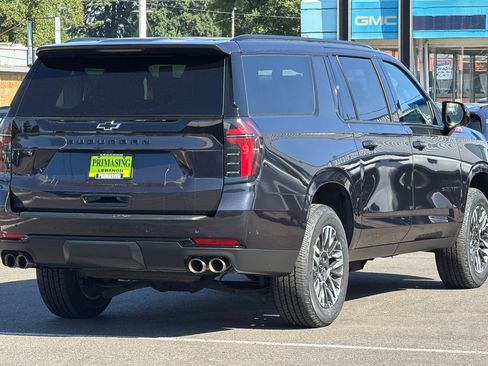 Used 2025 Chevrolet Suburban Z71 AWD/4WD image 4