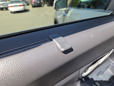 Used 2025 Toyota Grand Highlander AWD image 51