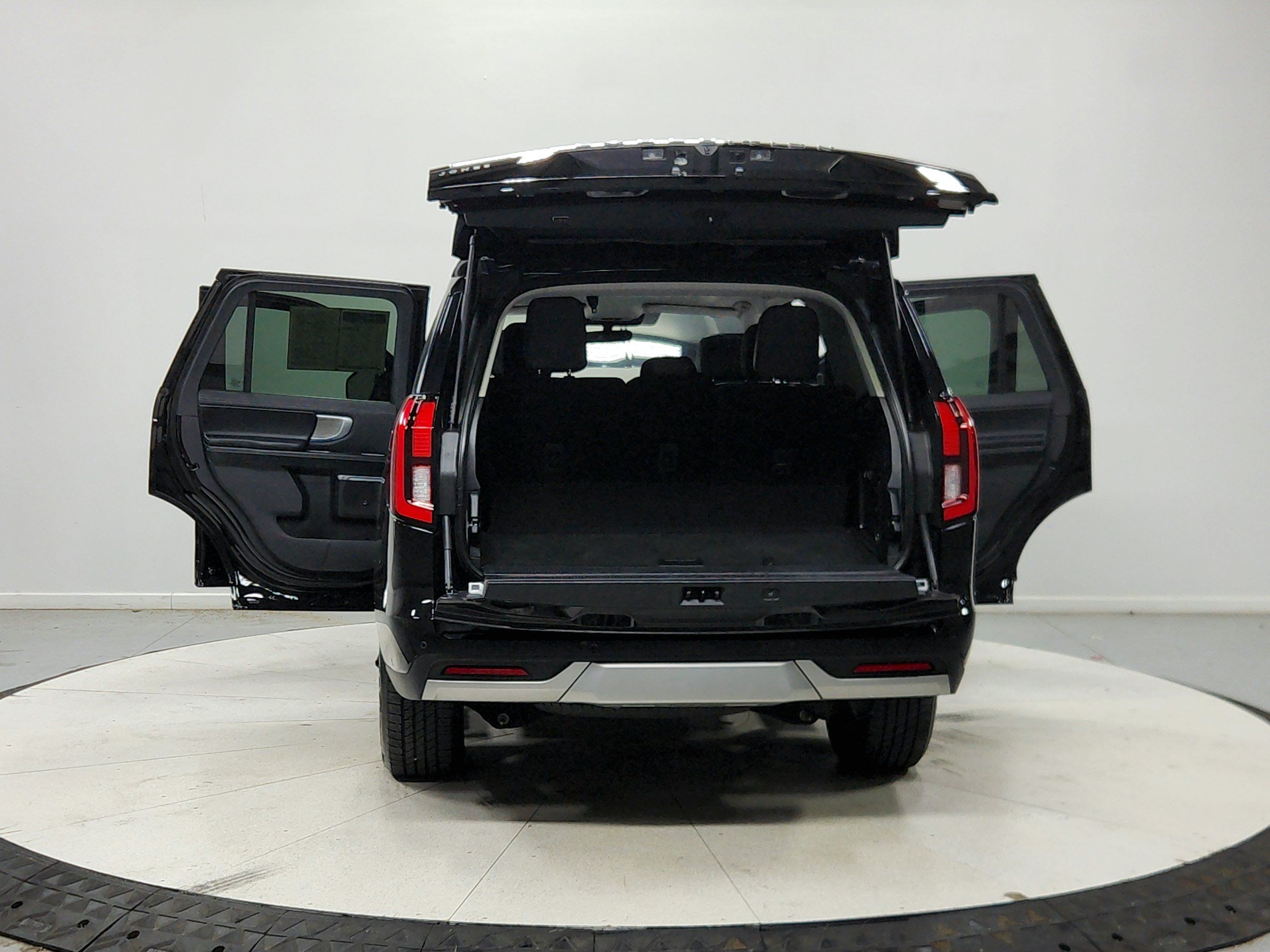 Used 2025 Ford Expedition Platinum AWD/4WD image 15