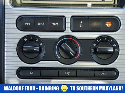 Used 2008 Ford Edge SEL image 25