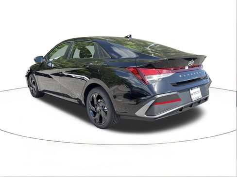 New 2026 Hyundai Elantra Sport FWD image 5