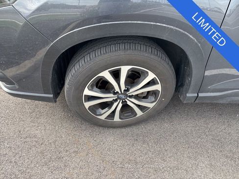 Used 2022 Subaru Forester Limited AWD/4WD image 2