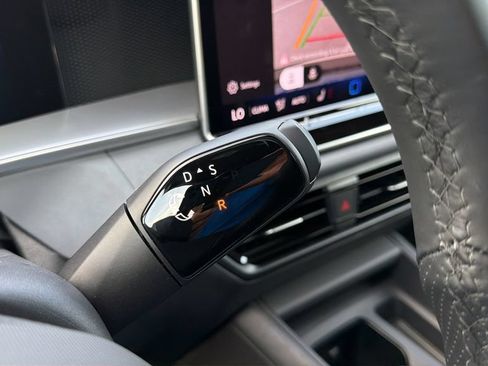 New 2026 Volkswagen Tiguan SE R-Line AWD/4WD image 15