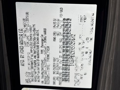 Used 2017 Ford Mustang Shelby GT350 image 34