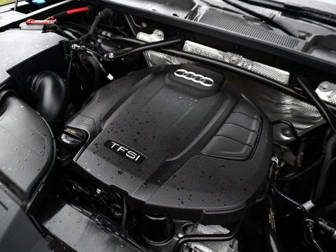 Used 2020 Audi Q5 2.0T Premium w/ Convenience Package image 13