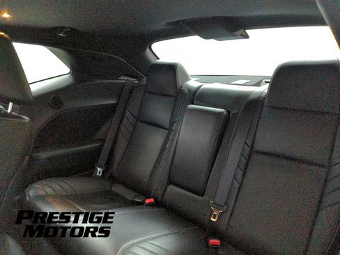 Used 2016 Dodge Challenger SRT RWD image 26