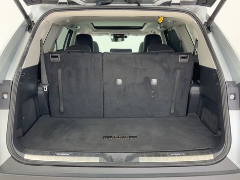 Used 2024 Toyota Grand Highlander Platinum image 34