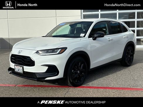 Used 2024 Honda HR-V Sport image 1