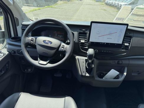 New 2026 Ford Transit 250 148 Medium Roof RWD image 7