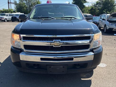 Used 2011 Chevrolet Silverado 1500 LS AWD/4WD image 2