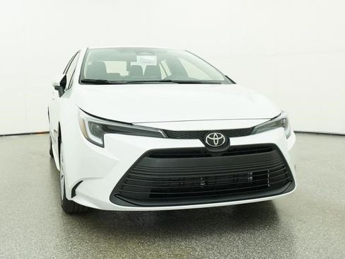 Used 2026 Toyota Corolla LE FWD image 33
