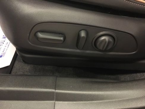 Used 2024 Buick Envista Avenir image 37