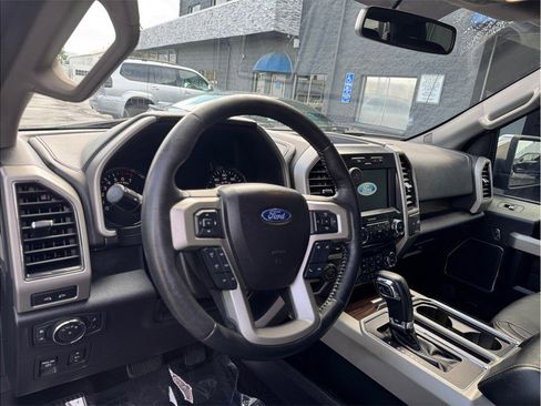 Used 2017 Ford F150 Lariat image 23