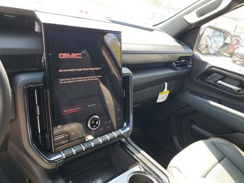 New 2026 GMC Yukon AT4 AWD/4WD image 26