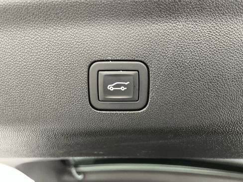 Certified 2024 Chevrolet Tahoe LT w/ LT Signature Package image 37