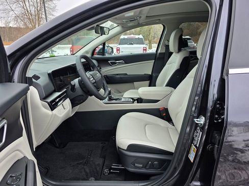 New 2026 Kia Sportage EX image 16