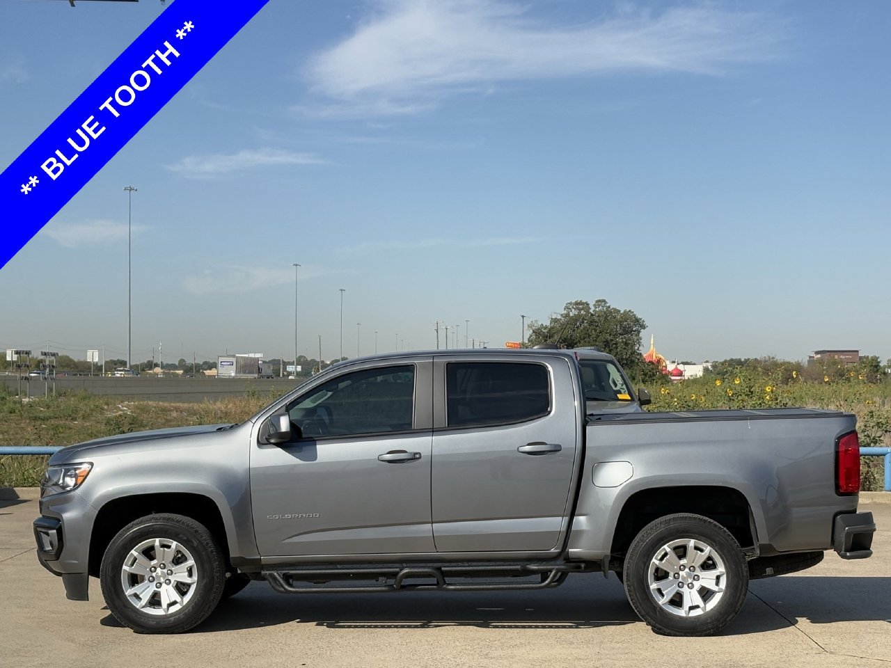 Used 2022 Chevrolet Colorado LT w/ LT Convenience Package RWD image 3