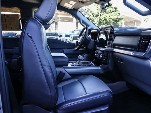 Used 2025 Ford F150 Lariat image 17