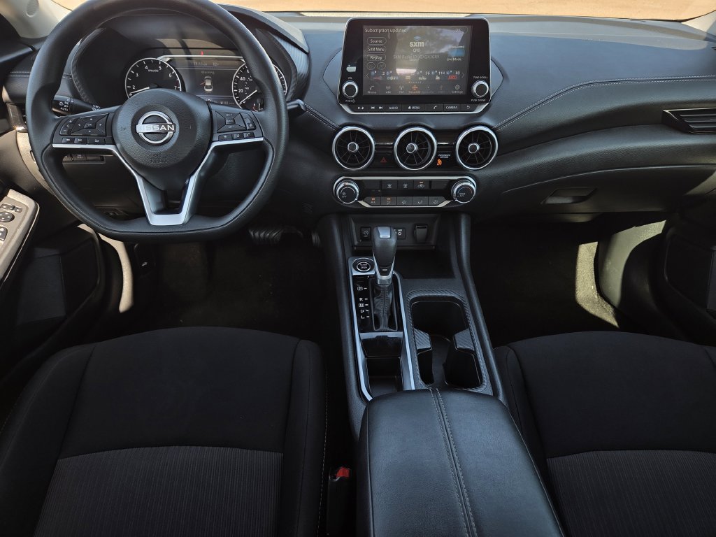Used 2025 Nissan Sentra SV FWD image 9