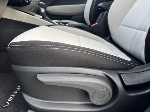 New 2026 Hyundai Venue SEL FWD image 12