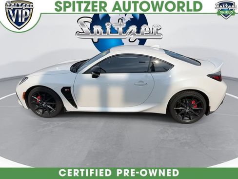 Used 2024 Toyota GR86 Premium RWD image 6