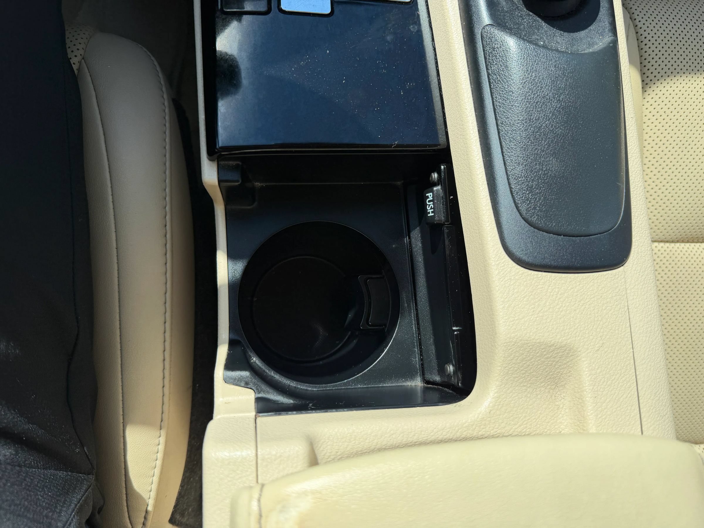 Used 2015 Lexus ES 350 w/ Premium Package FWD image 32