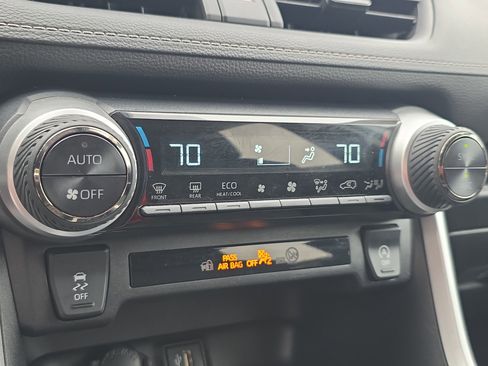 Used 2024 Toyota RAV4 XLE image 34