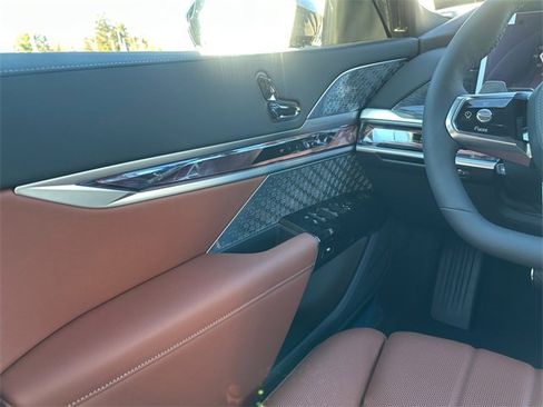 New 2026 BMW 740i xDrive image 18