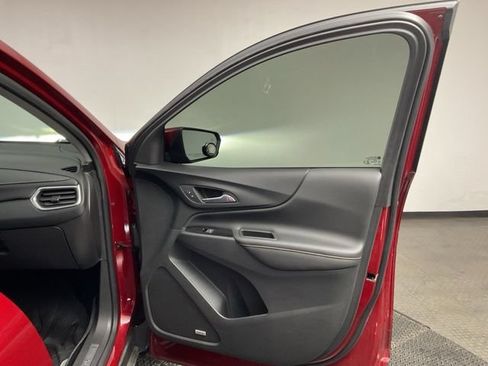 Used 2022 Chevrolet Equinox Premier AWD/4WD image 29