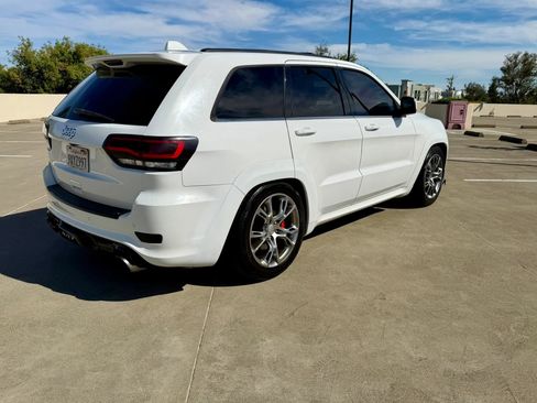 Used 2014 Jeep Grand Cherokee SRT8 w/ Luxury Group II AWD/4WD image 7