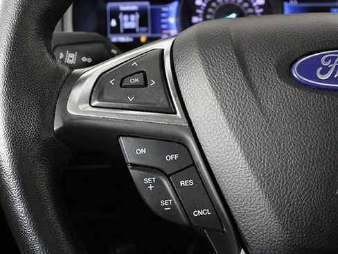 Used 2022 Ford Edge SEL w/ Convenience Package image 25