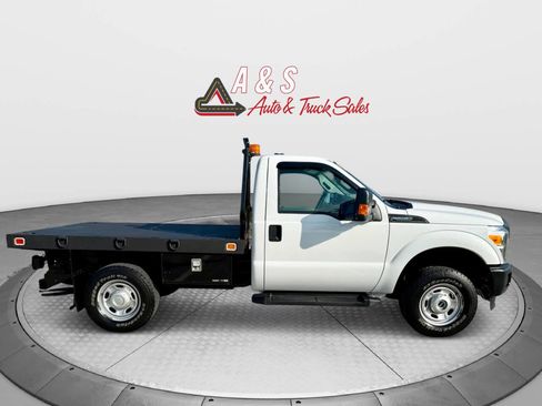 Used 2015 Ford F250 XL w/ Power Equipment Group image 4